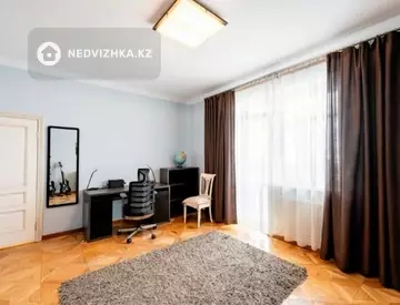 4-комнатная квартира, этаж 4 из 20, 165 м², миниатюра 6