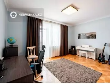 4-комнатная квартира, этаж 4 из 20, 165 м², миниатюра 8