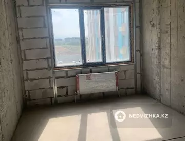 1-комнатная квартира, этаж 3 из 9, 44 м²