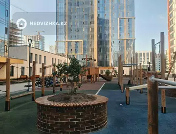 2-комнатная квартира, этаж 8 из 21, 50 м², миниатюра 1