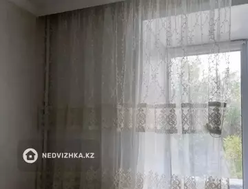 3-комнатная квартира, этаж 3 из 6, 60 м²