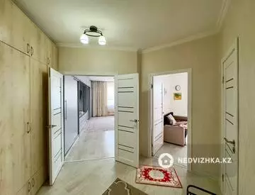 1-комнатная квартира, этаж 4 из 9, 53 м², миниатюра 4