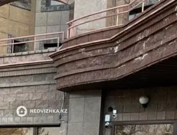 Офис, Магазин и др., этаж 1 из 23, 11 м²