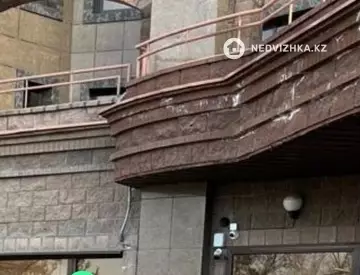 Офис, Магазин и др., этаж 1 из 23, 11 м²