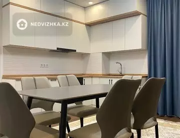 3-комнатная квартира, этаж 7 из 10, 64 м², миниатюра 1