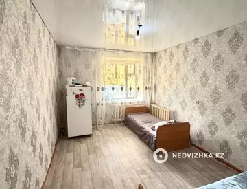 2-комнатная квартира, этаж 5 из 9, 44 м², миниатюра 2