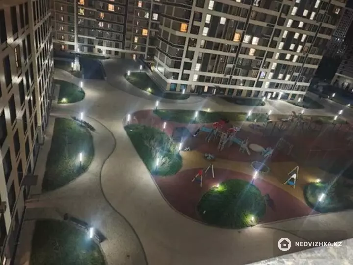 2-комнатная квартира, этаж 12 из 18, 70 м²
