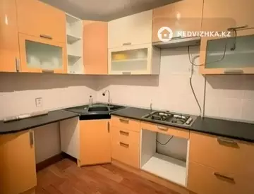 2-комнатная квартира, этаж 4 из 5, 47 м²