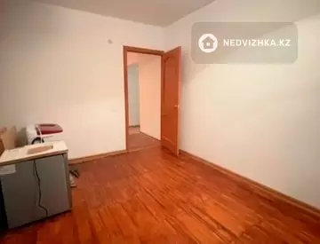 2-комнатная квартира, этаж 4 из 5, 47 м²