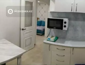 2-комнатная квартира, этаж 3 из 5, 47 м², На длительный срок, миниатюра 4