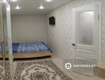 2-комнатная квартира, этаж 3 из 5, 47 м², На длительный срок, миниатюра 7