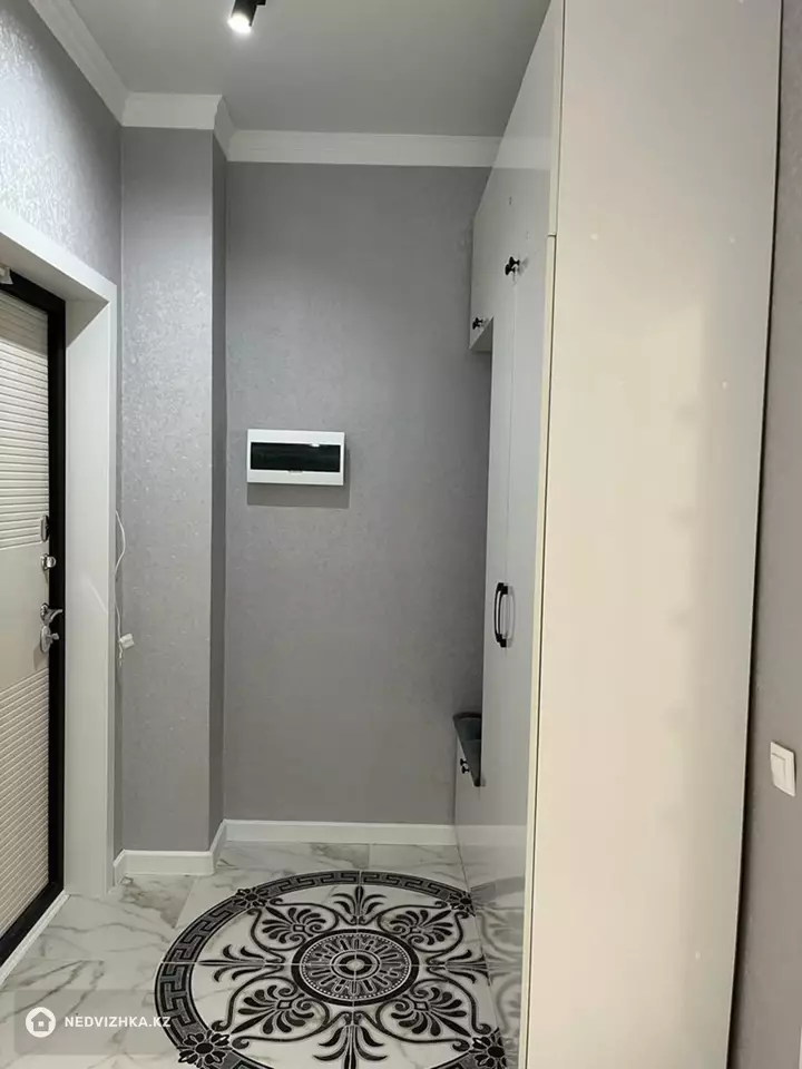 2-комнатная квартира, этаж 10 из 10, 47 м²