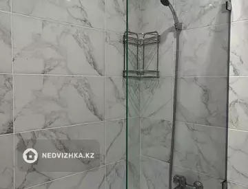 2-комнатная квартира, этаж 10 из 10, 47 м², миниатюра 7