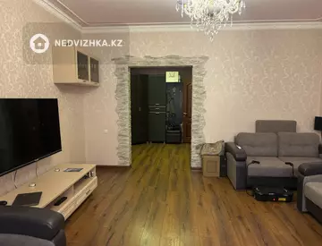 2-комнатная квартира, этаж 2 из 5, 75 м², миниатюра 10