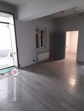 3-комнатная квартира, этаж 1 из 1, 52 м², На длительный срок, миниатюра 6