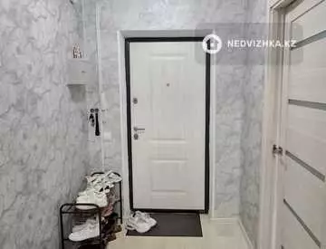 3-комнатная квартира, этаж 1 из 9, 84 м², миниатюра 12