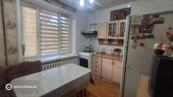 3-комнатная квартира, этаж 1 из 3, 70 м²