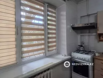 3-комнатная квартира, этаж 1 из 3, 70 м², миниатюра 2