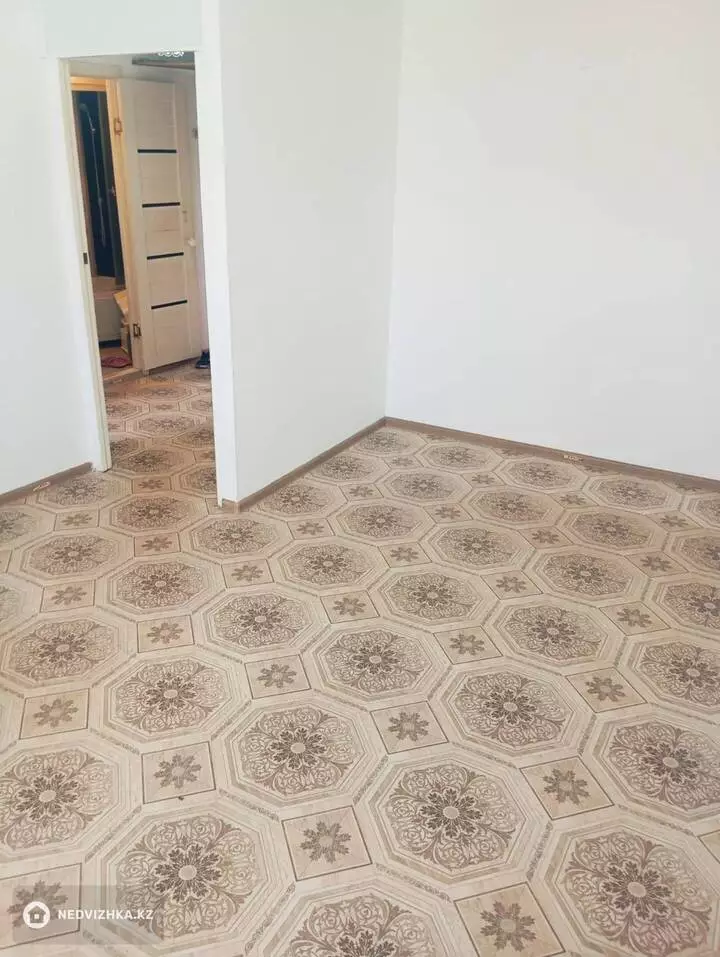1-комнатная квартира, этаж 3 из 3, 32 м², фотография 3