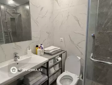 2-комнатная квартира, этаж 6 из 10, 56 м², Посуточно