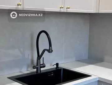 2-комнатная квартира, этаж 10 из 12, 64 м², миниатюра 6
