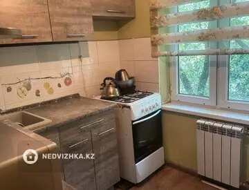 3-комнатная квартира, этаж 5 из 5, 59 м², миниатюра 1