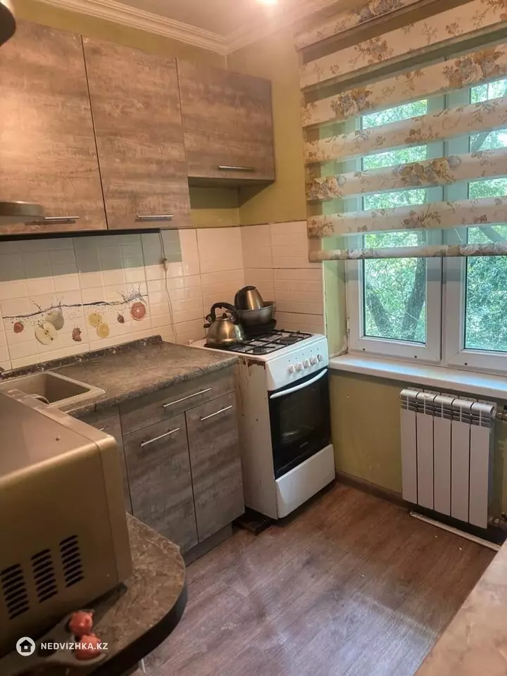 3-комнатная квартира, этаж 5 из 5, 59 м²