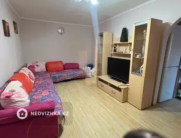 2-комнатная квартира, этаж 1 из 5, 43 м², На длительный срок