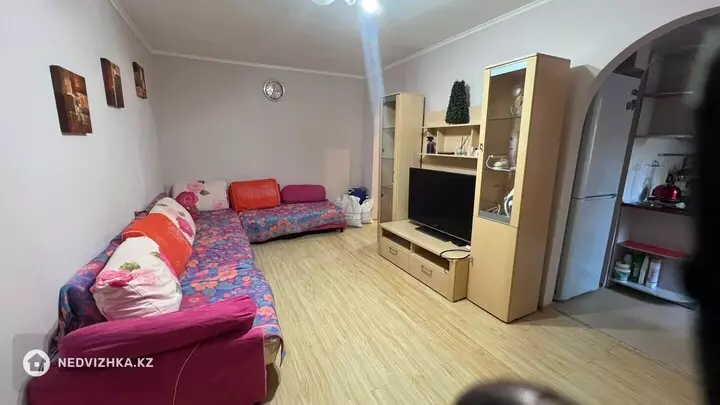 2-комнатная квартира, этаж 1 из 5, 43 м², На длительный срок, фотография 2