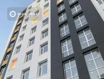 4-комнатная квартира, этаж 5 из 10, 121 м²