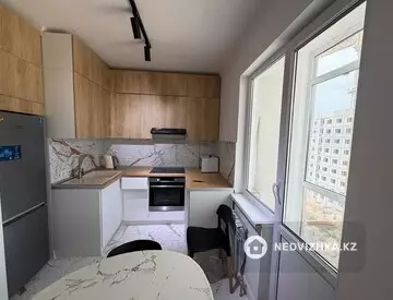 2-комнатная квартира, этаж 7 из 9, 48 м², миниатюра 6