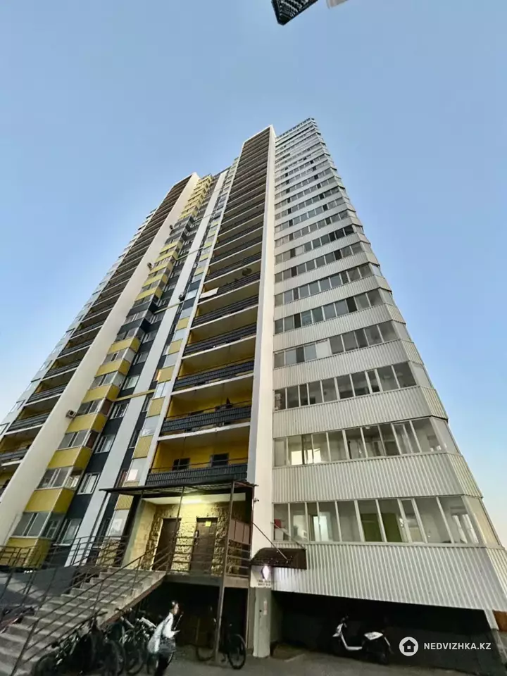 2-комнатная квартира, этаж 8 из 25, 56 м²