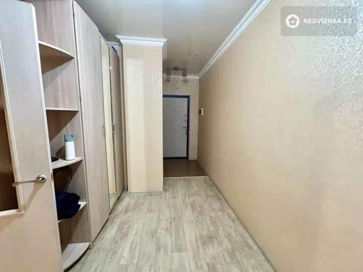 2-комнатная квартира, этаж 8 из 25, 56 м², фотография 3