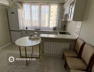 2-комнатная квартира, этаж 10 из 12, 37 м²