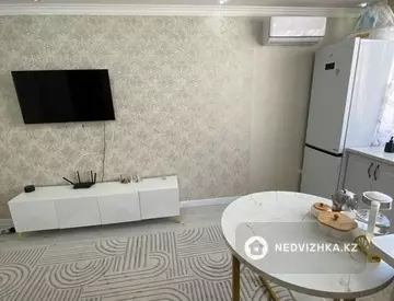 2-комнатная квартира, этаж 10 из 12, 37 м²