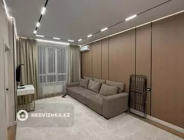 5-комнатная квартира, этаж 12 из 12, 140 м²