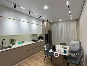 5-комнатная квартира, этаж 12 из 12, 140 м²