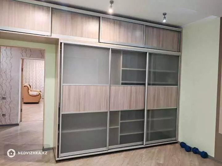 3-комнатная квартира, этаж 2 из 9, 91 м², фотография 3