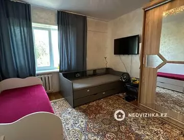 2-комнатная квартира, этаж 4 из 5, 53 м²