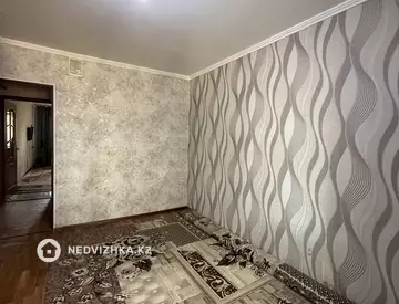 2-комнатная квартира, этаж 3 из 5, 52 м², миниатюра 5