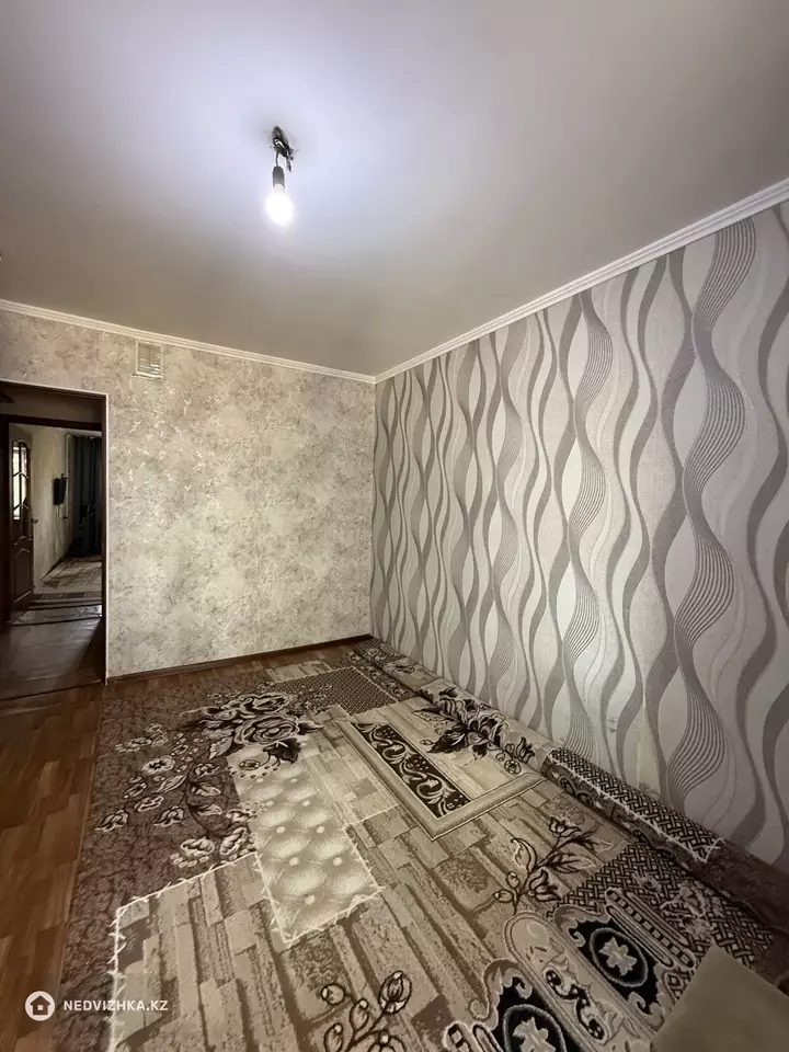 2-комнатная квартира, этаж 3 из 5, 52 м², фотография 5