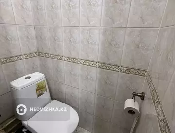 2-комнатная квартира, этаж 3 из 5, 52 м², миниатюра 9