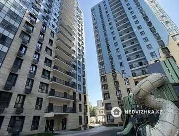 2-комнатная квартира, этаж 18 из 20, 50 м², миниатюра 1