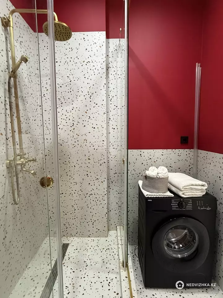 2-комнатная квартира, этаж 18 из 20, 50 м², фотография 3