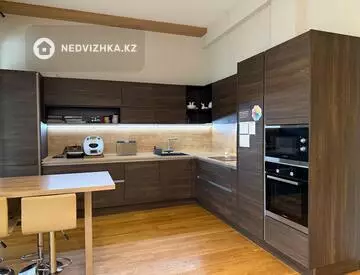 3-бөлмелі пәтер, қабат 8 барлық қабат саны 8, 150 м², 8-нобай