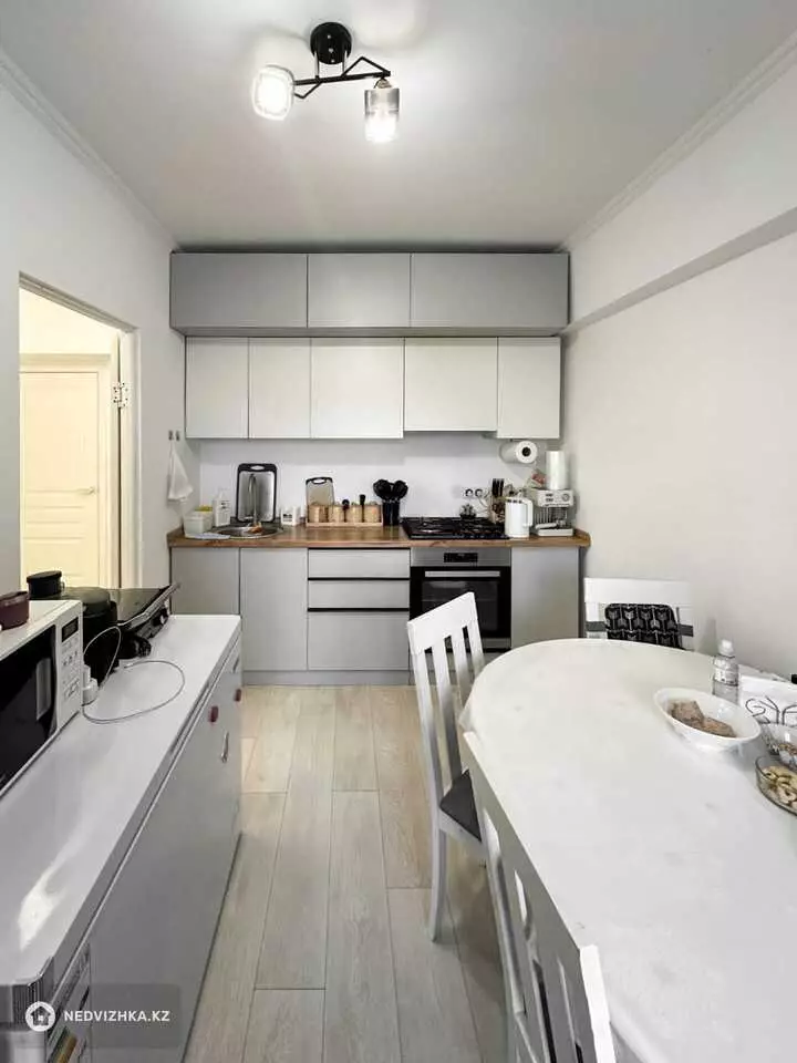 2-комнатная квартира, этаж 2 из 8, 55 м², фотография 3