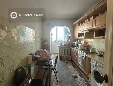 3-комнатная квартира, этаж 4 из 5, 65 м²