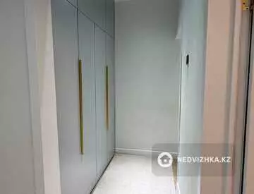 2-комнатная квартира, этаж 2 из 9, 58 м², миниатюра 6