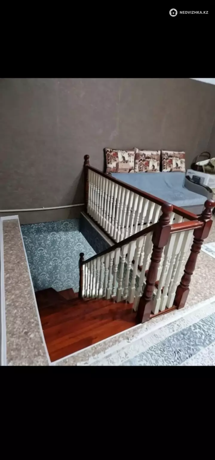 7-комнатный дом, 8 соток, 220 м², фотография 5