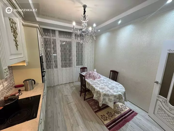 3-комнатная квартира, этаж 5 из 18, 98 м², фотография 2